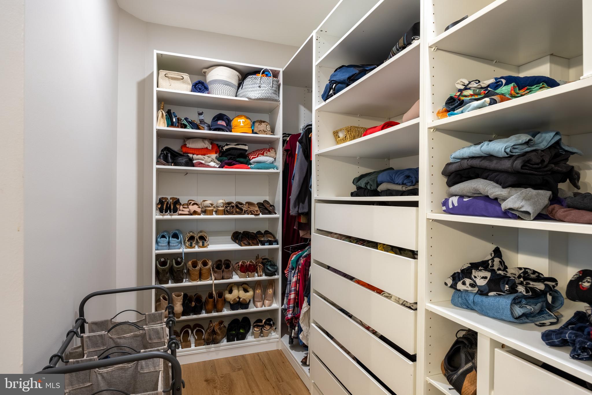 SCARBOROUGH WOODS - Residential