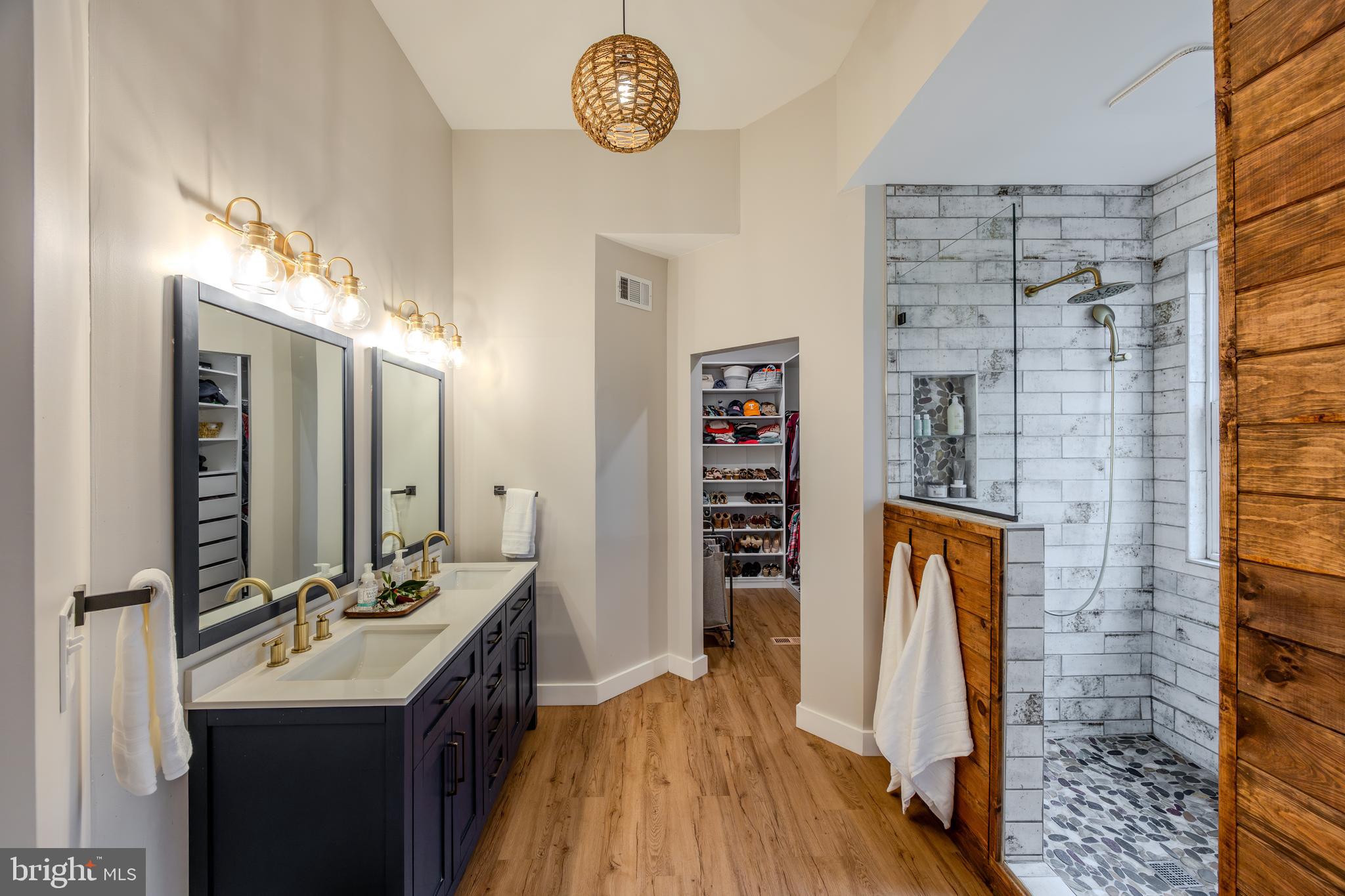 SCARBOROUGH WOODS - Residential