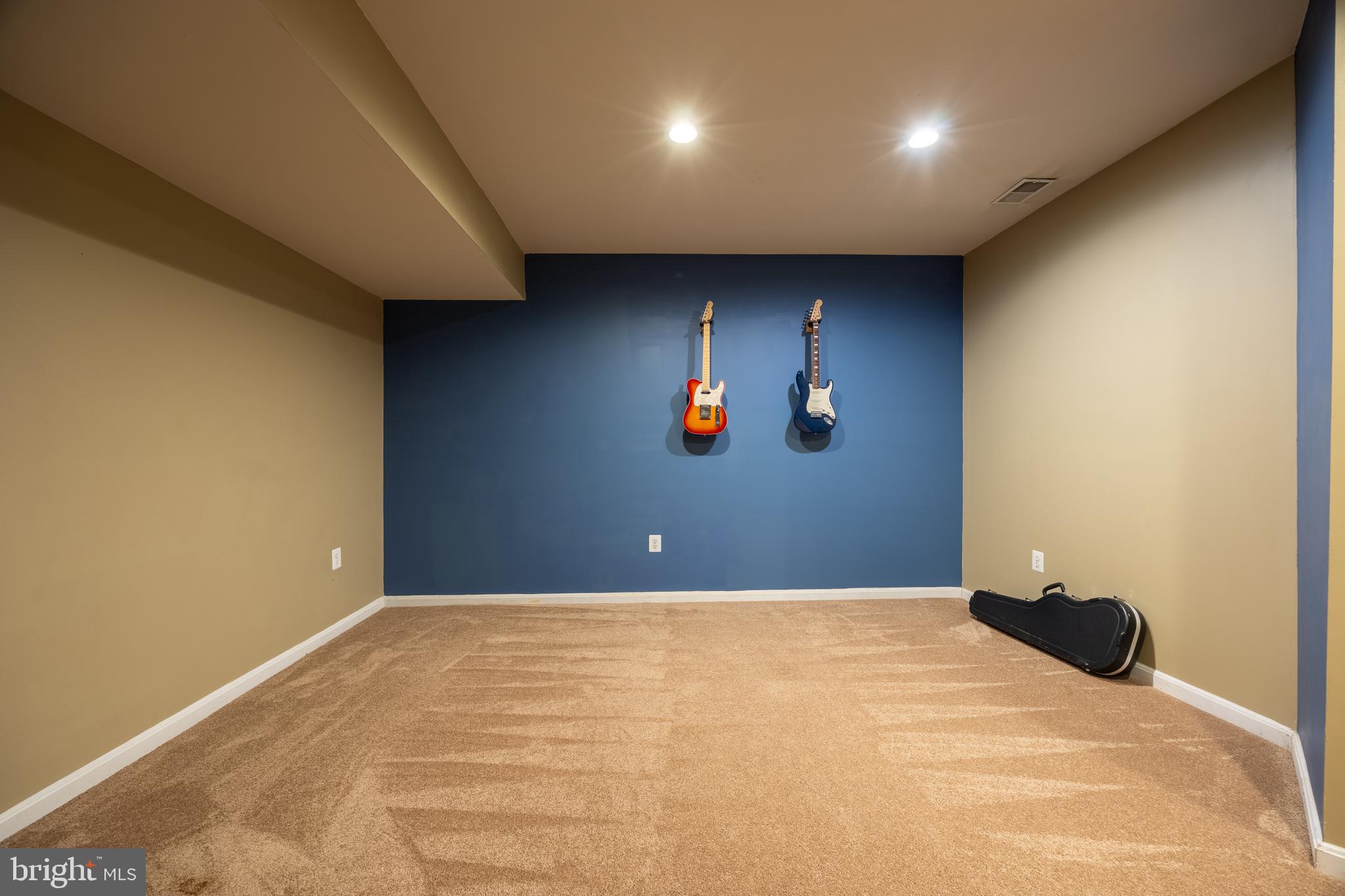 SCARBOROUGH WOODS - Residential