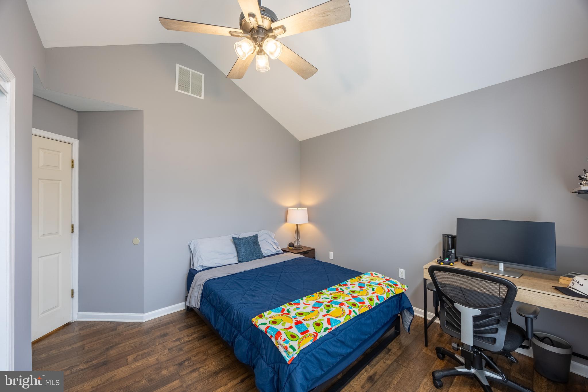 SCARBOROUGH WOODS - Residential