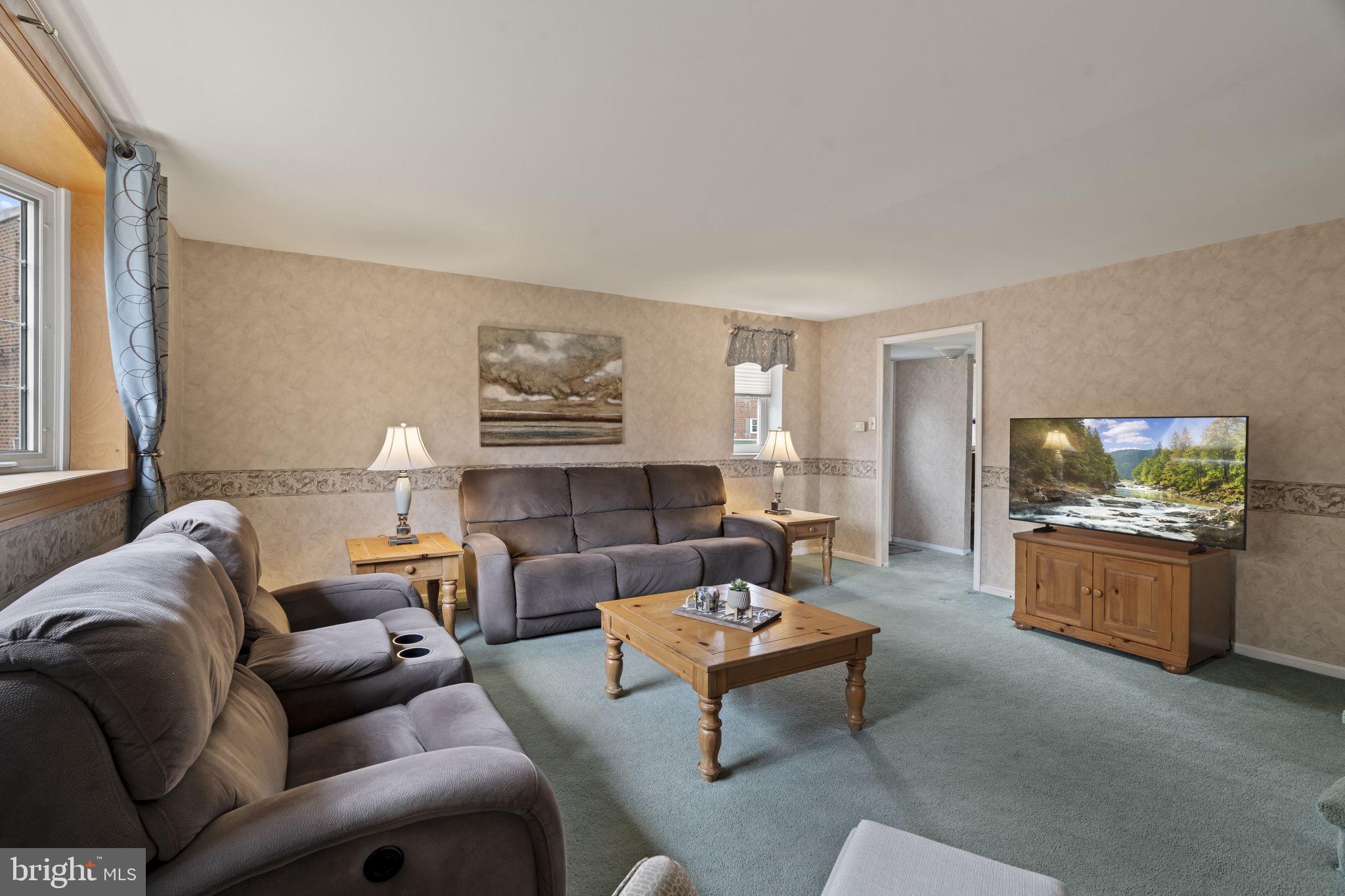 SOMERTON - Residential