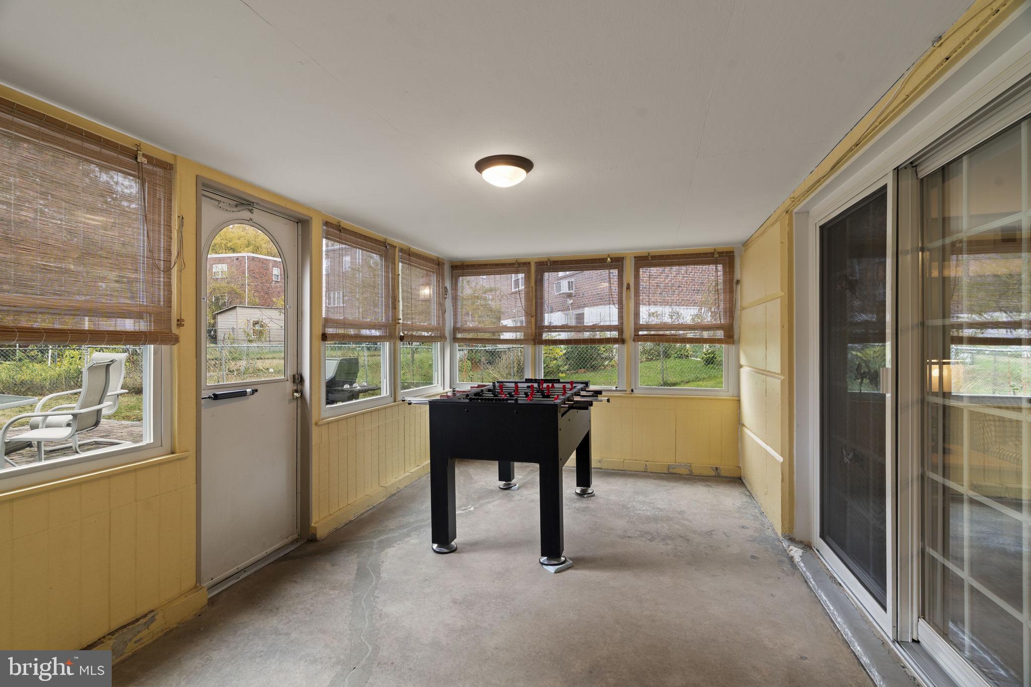 SOMERTON - Residential