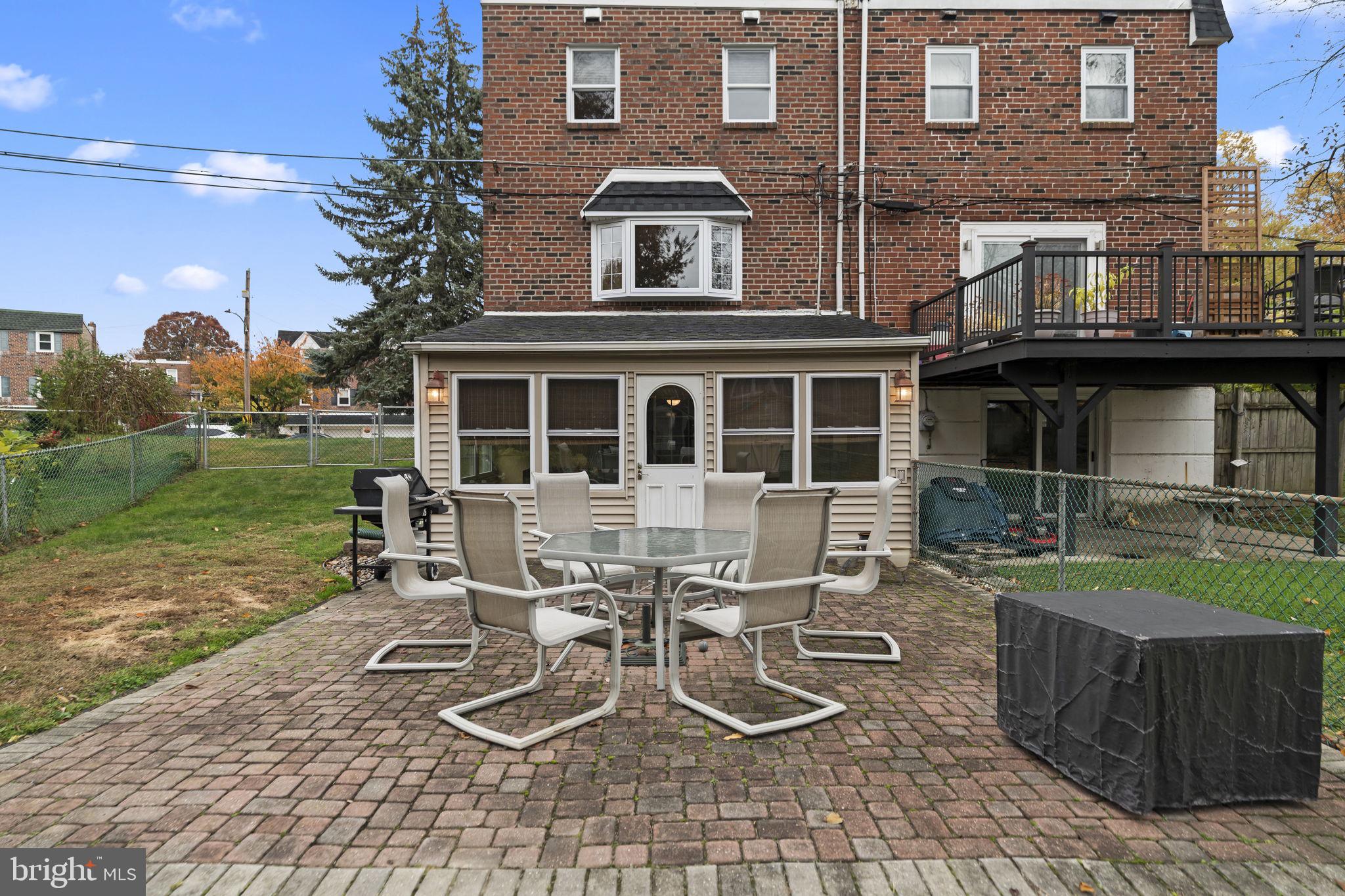 SOMERTON - Residential