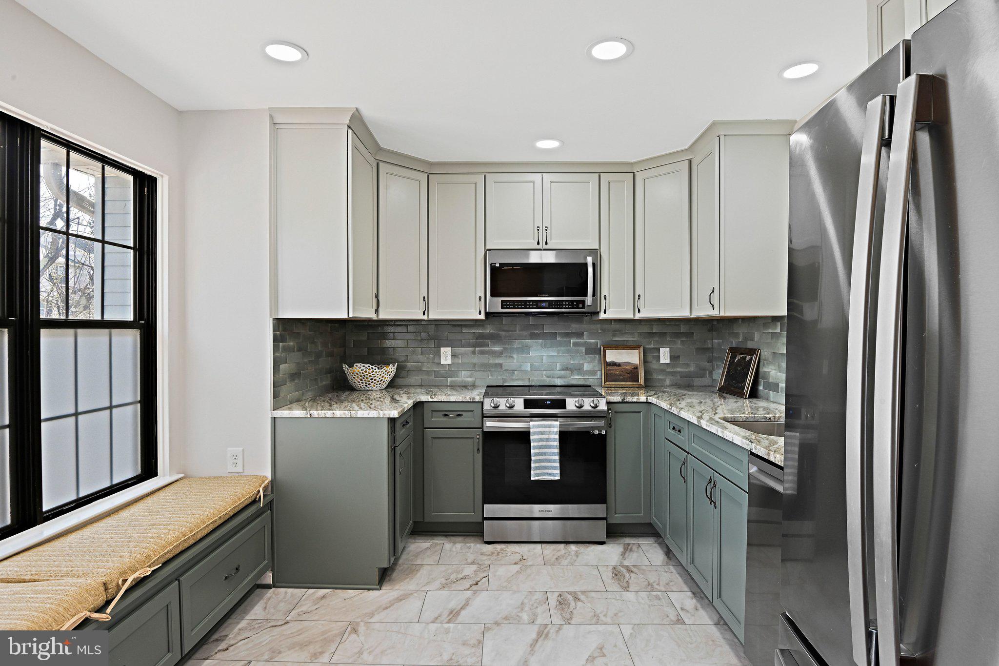 COUNTRYSIDE - Residential