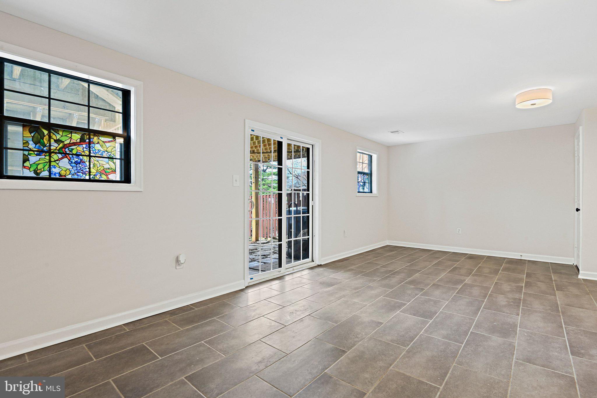 COUNTRYSIDE - Residential