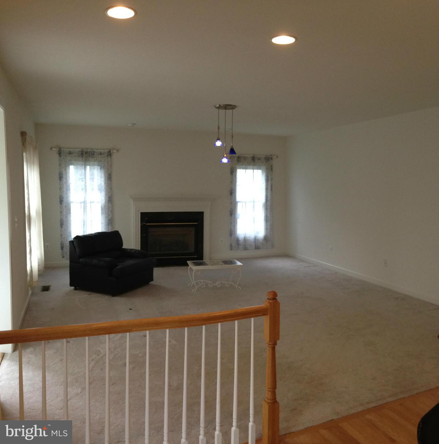 DELLABROOKE FOREST - Residential Lease