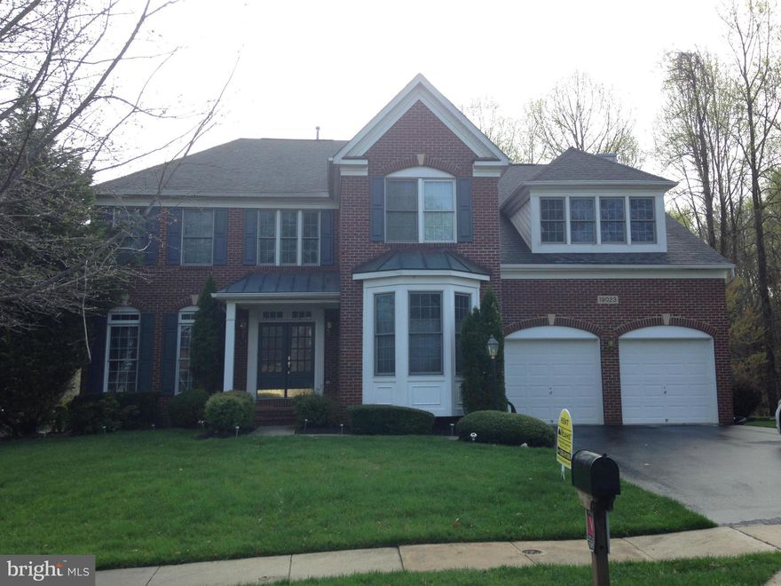 Absolutely beautiful home on gorgeous lot backing to parkland.  Huge oversized kitchen with island and granite and SS appl's, it opens to extra large family room and it has a bright sunroom off the back with entry from kit and FR, main level office with built-ins, gorgeous deck with gazebo. Large finished basement with sewing/craft room, *** HOA requires leases to be 6 months at a time