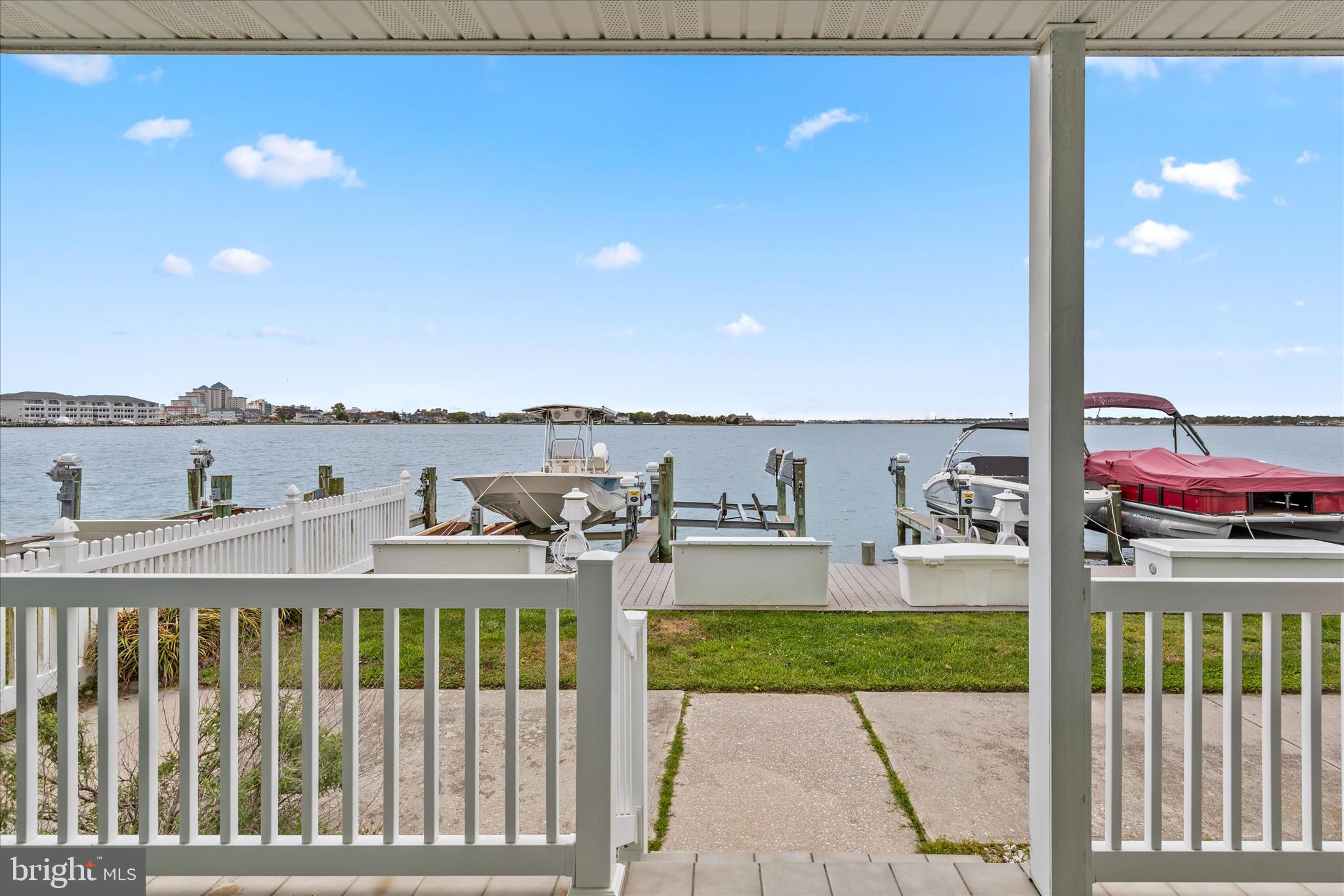 419 BAYSHORE DRIVE 101