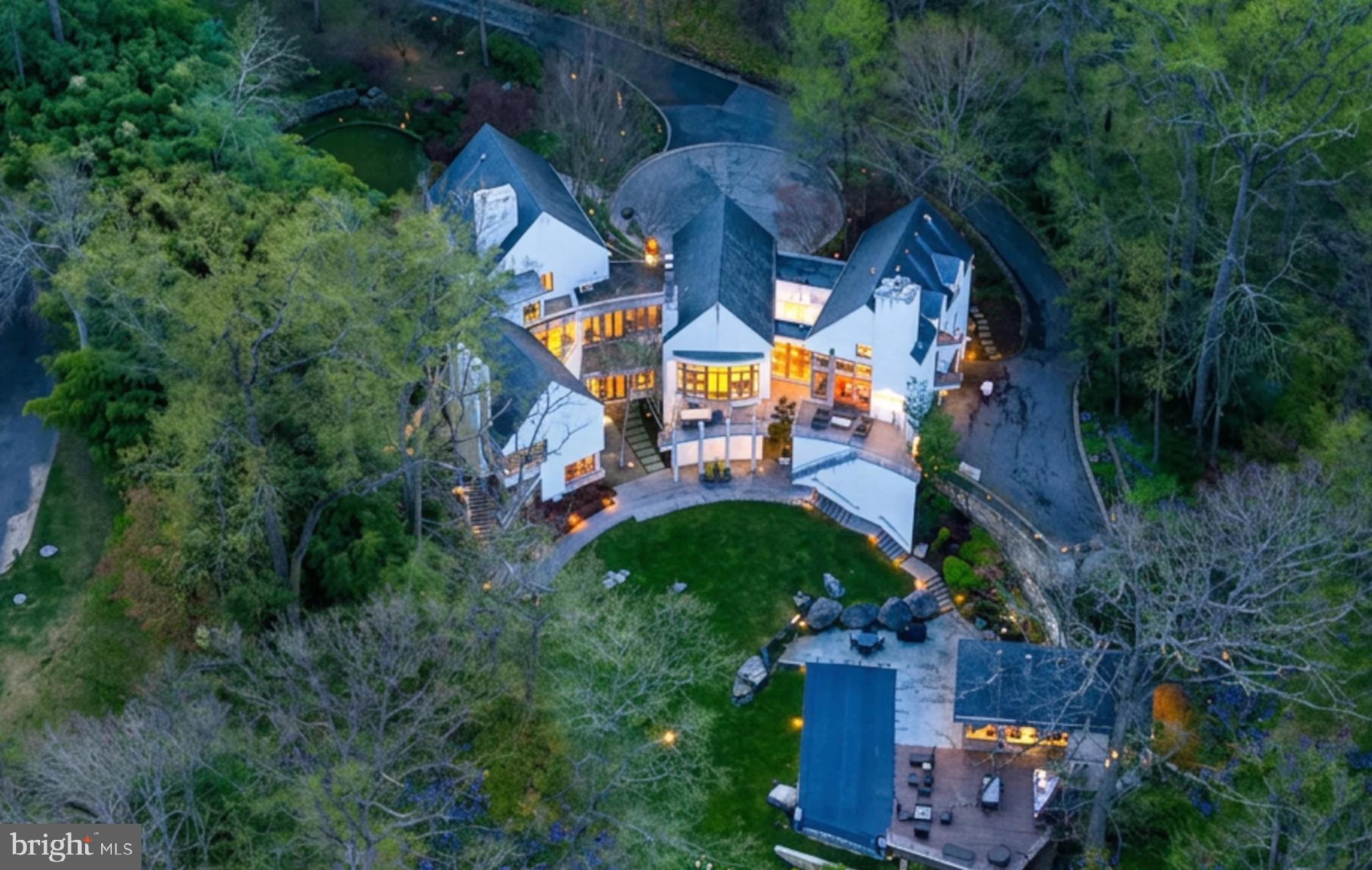1100 CREST LANE