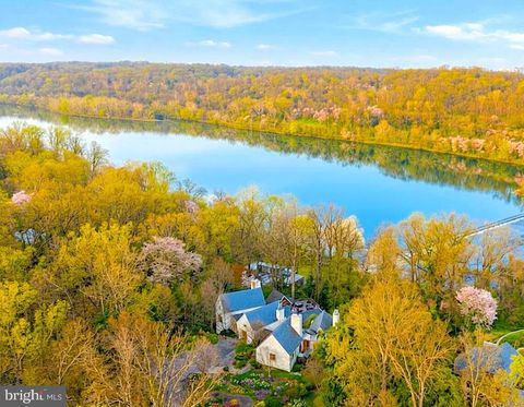 1100 CREST LANE MCLEAN VA 22101