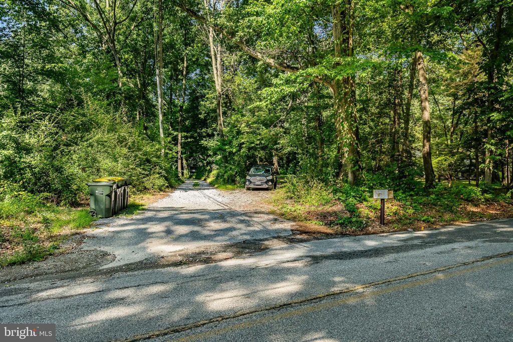 Photo of 1617 Glenside Rd, WEST CHESTER, PA 19380 (MLS # PACT2110926)