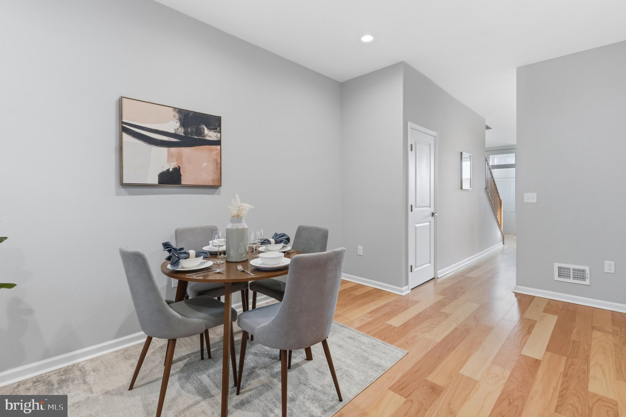 JOHNSTON SQUARE - Residential