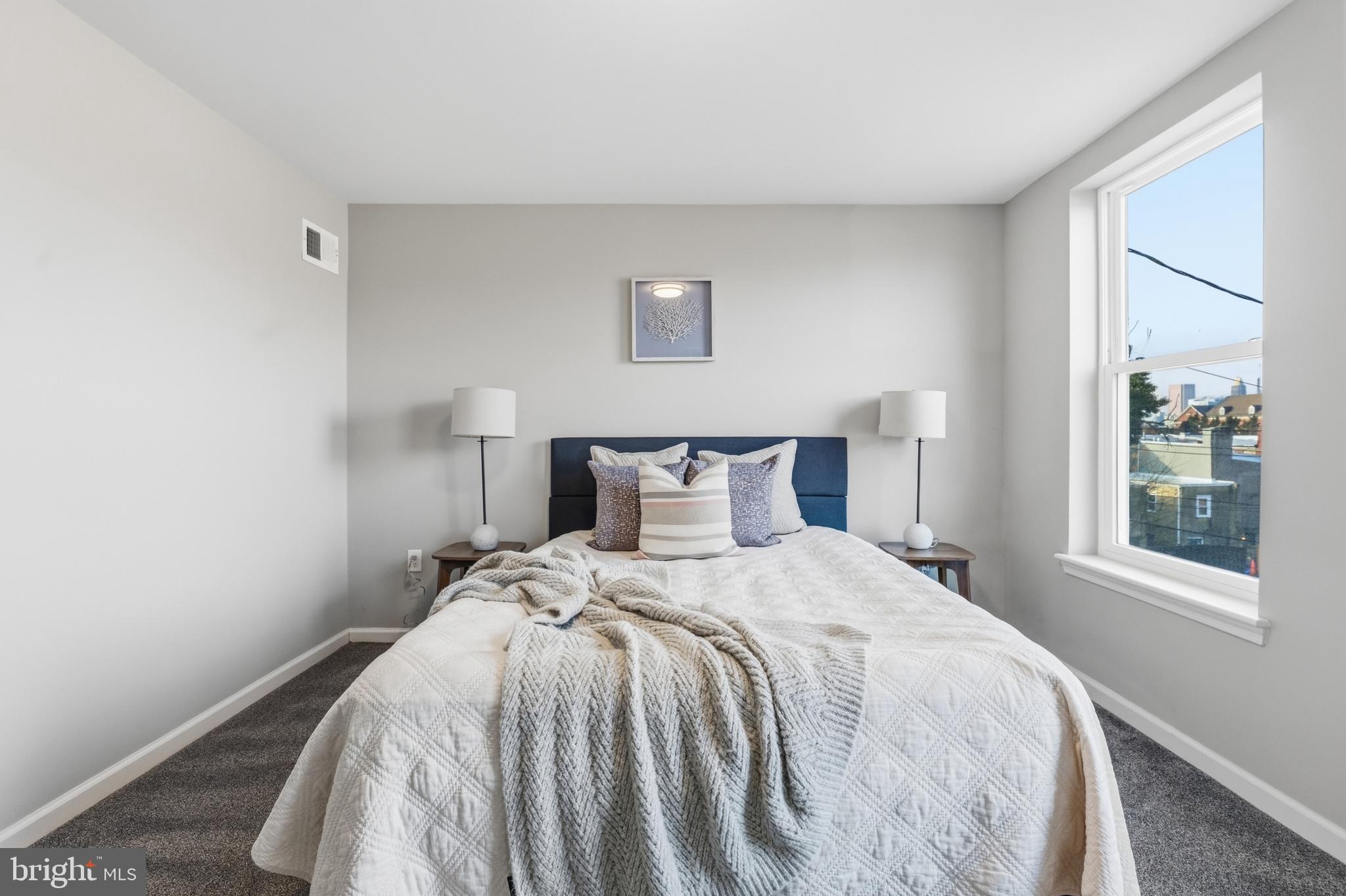 JOHNSTON SQUARE - Residential