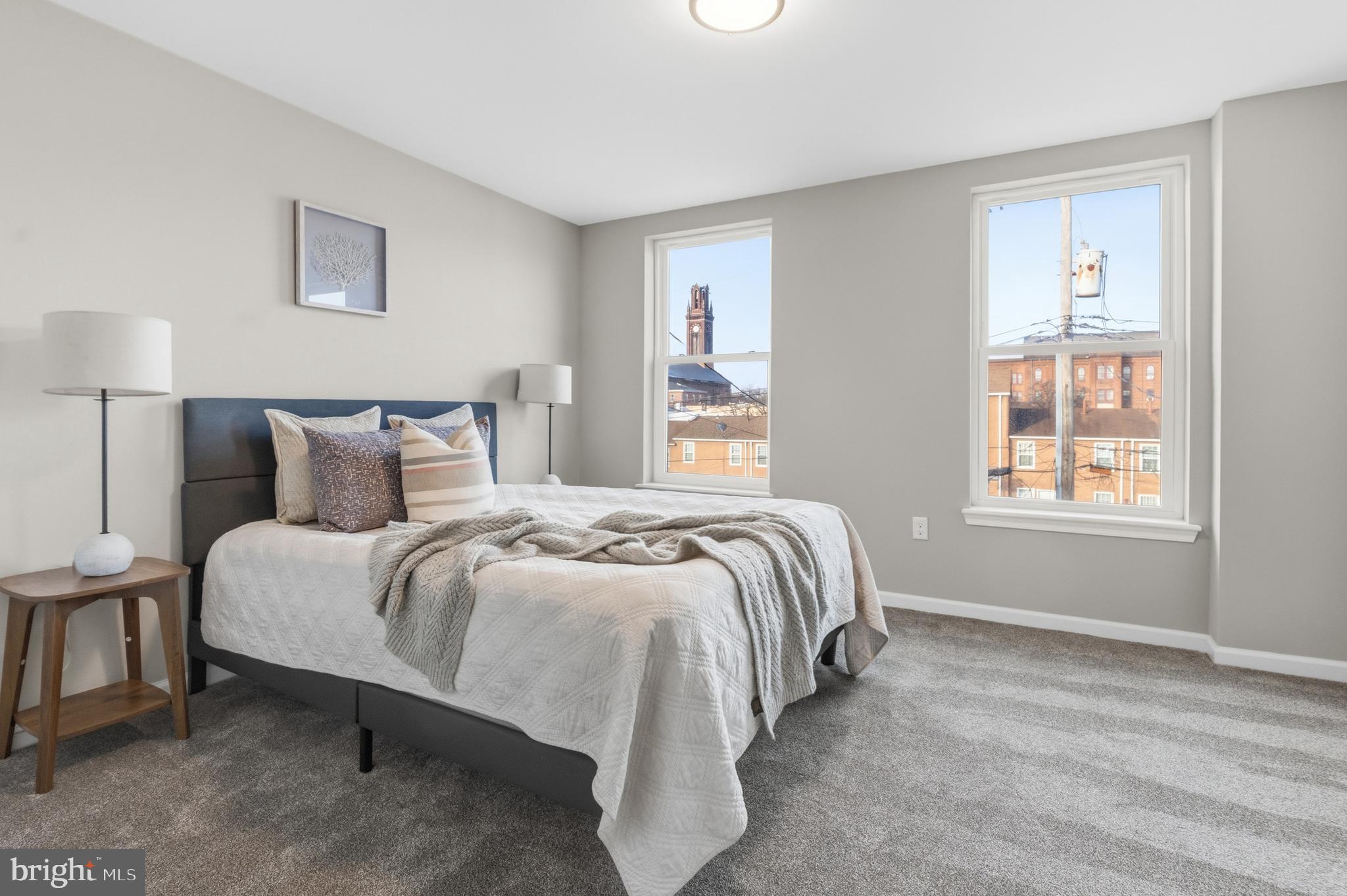 JOHNSTON SQUARE - Residential