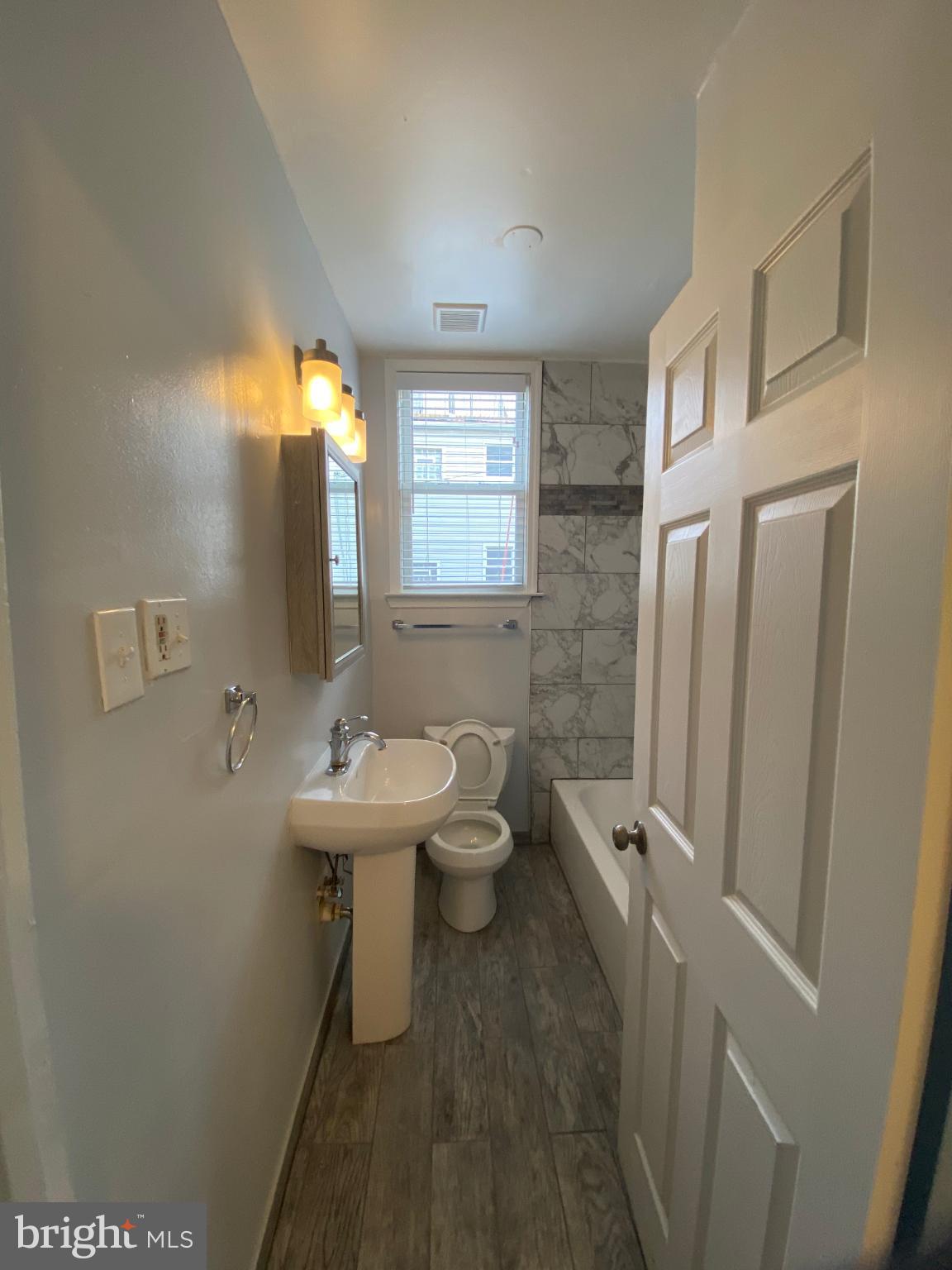 DORCHESTER - Residential Income