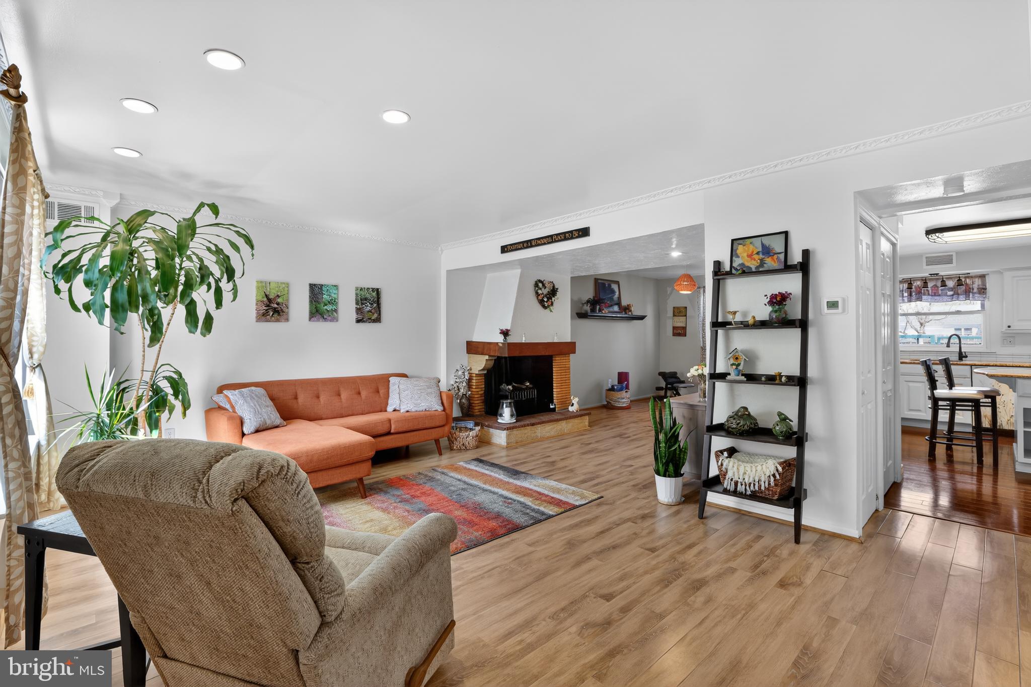 6670 MAYFLOWER DRIVE