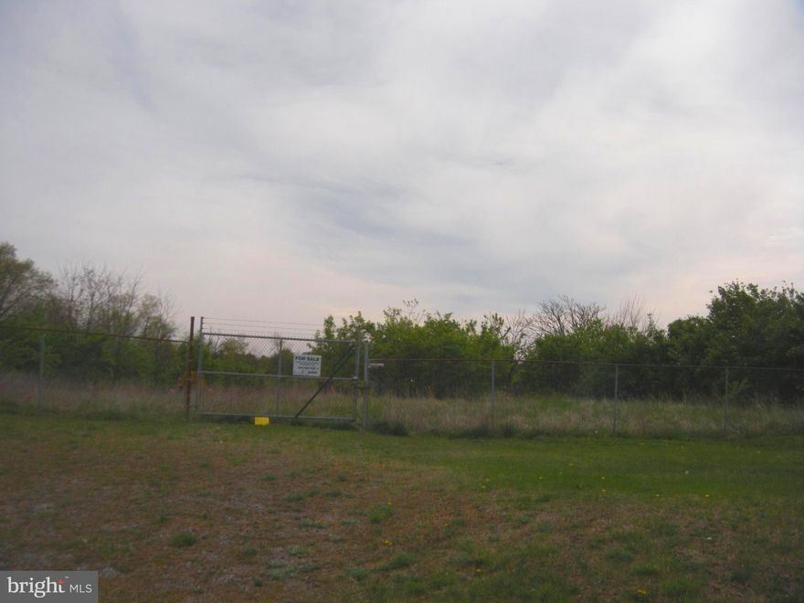 This is an acre of land in a great location, with approximately 100' frontage on Front Royal Pike (Rt.522S), near the Papermill Road intersection.  The land is fairly level, cleared (lots of underbrush needing to be cleared), fenced, has an old septic system on the property that may have potential to be updated.  An old well is on the property but not in use.  There may be access to Public Water at the front of the land.  No covenants or restrictions on the land, but with RA Zoning, you have restricted use.  Check Frederick County Planning/Zoning for Conditional Use, for this property. Buyer should use due diligence before placing offer.