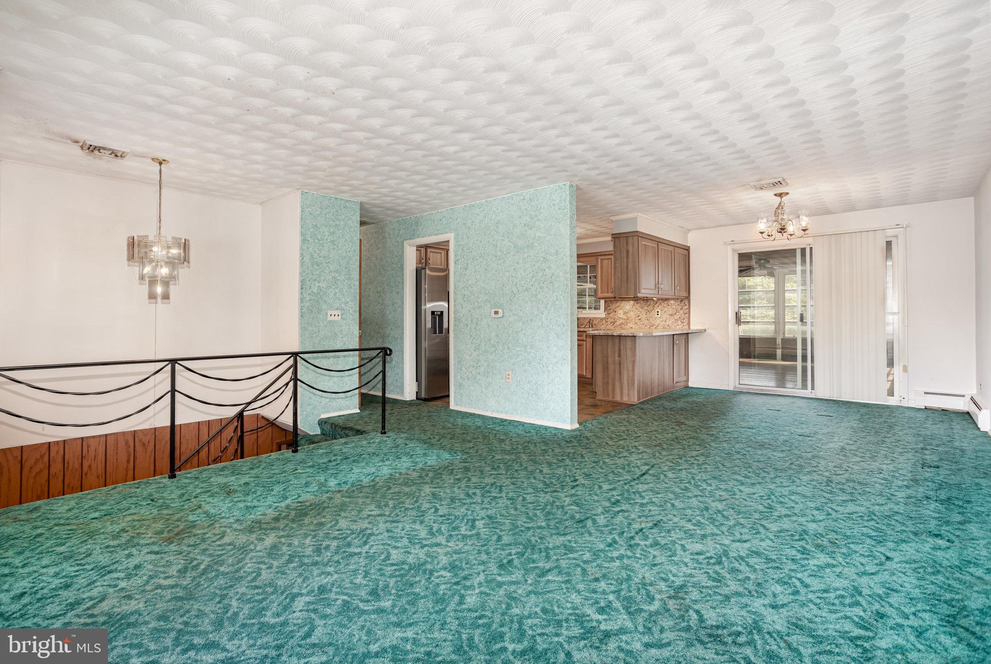 2400 RAMBLEWOOD ROAD