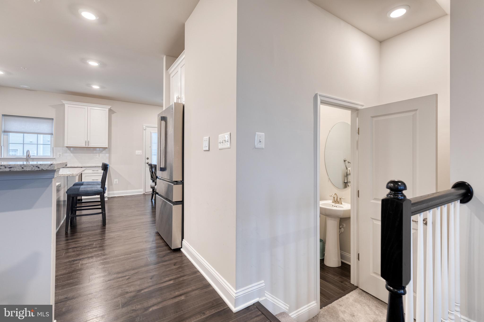 STRAWBRIDGE COMMONS - Residential