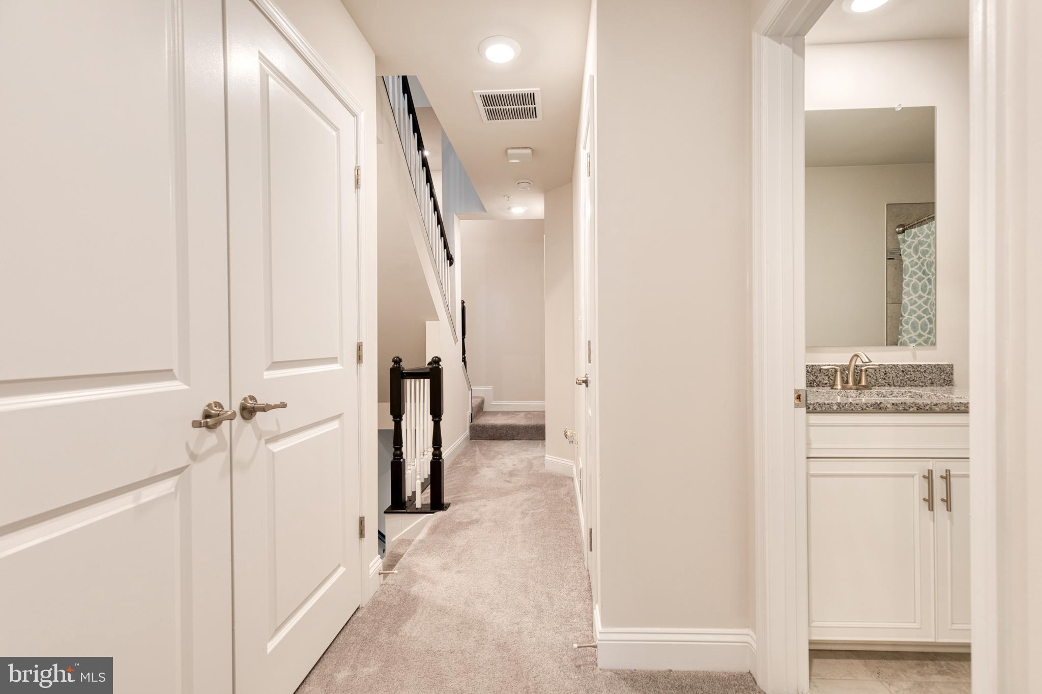 STRAWBRIDGE COMMONS - Residential