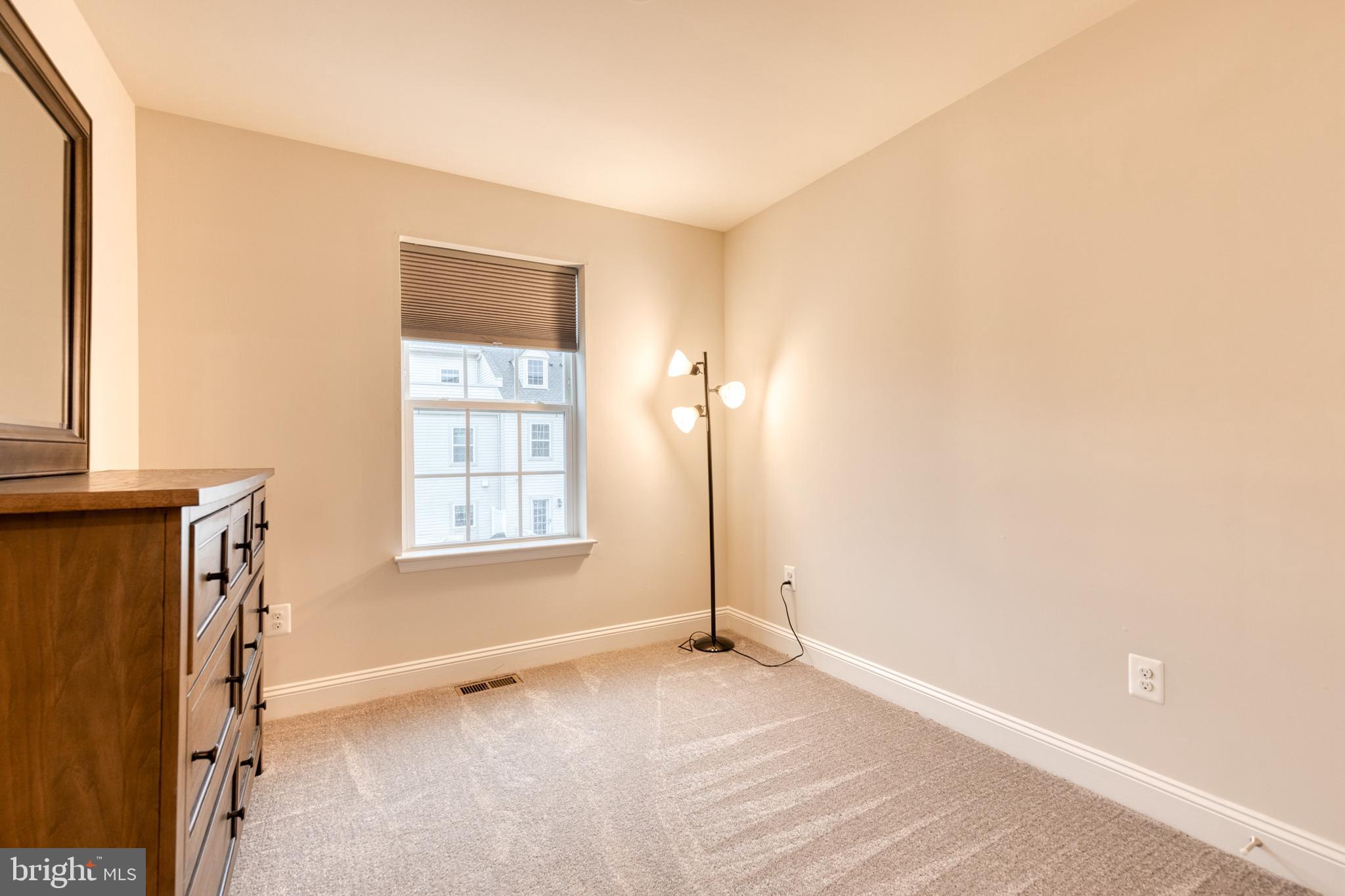 STRAWBRIDGE COMMONS - Residential