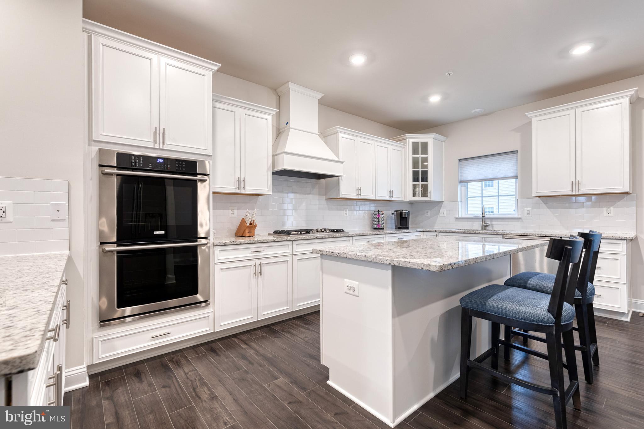 STRAWBRIDGE COMMONS - Residential