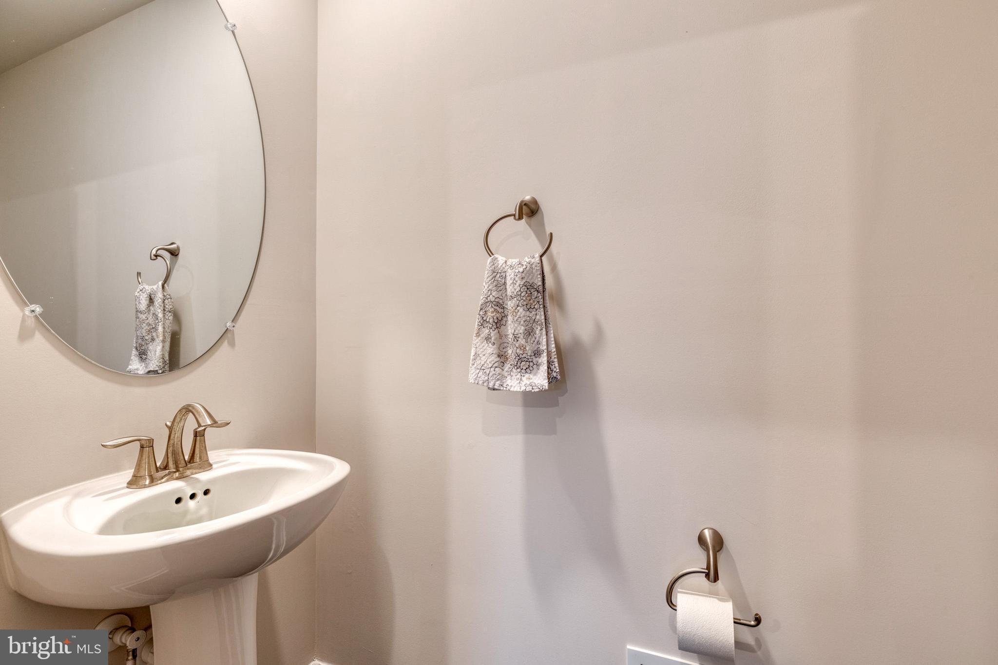 STRAWBRIDGE COMMONS - Residential