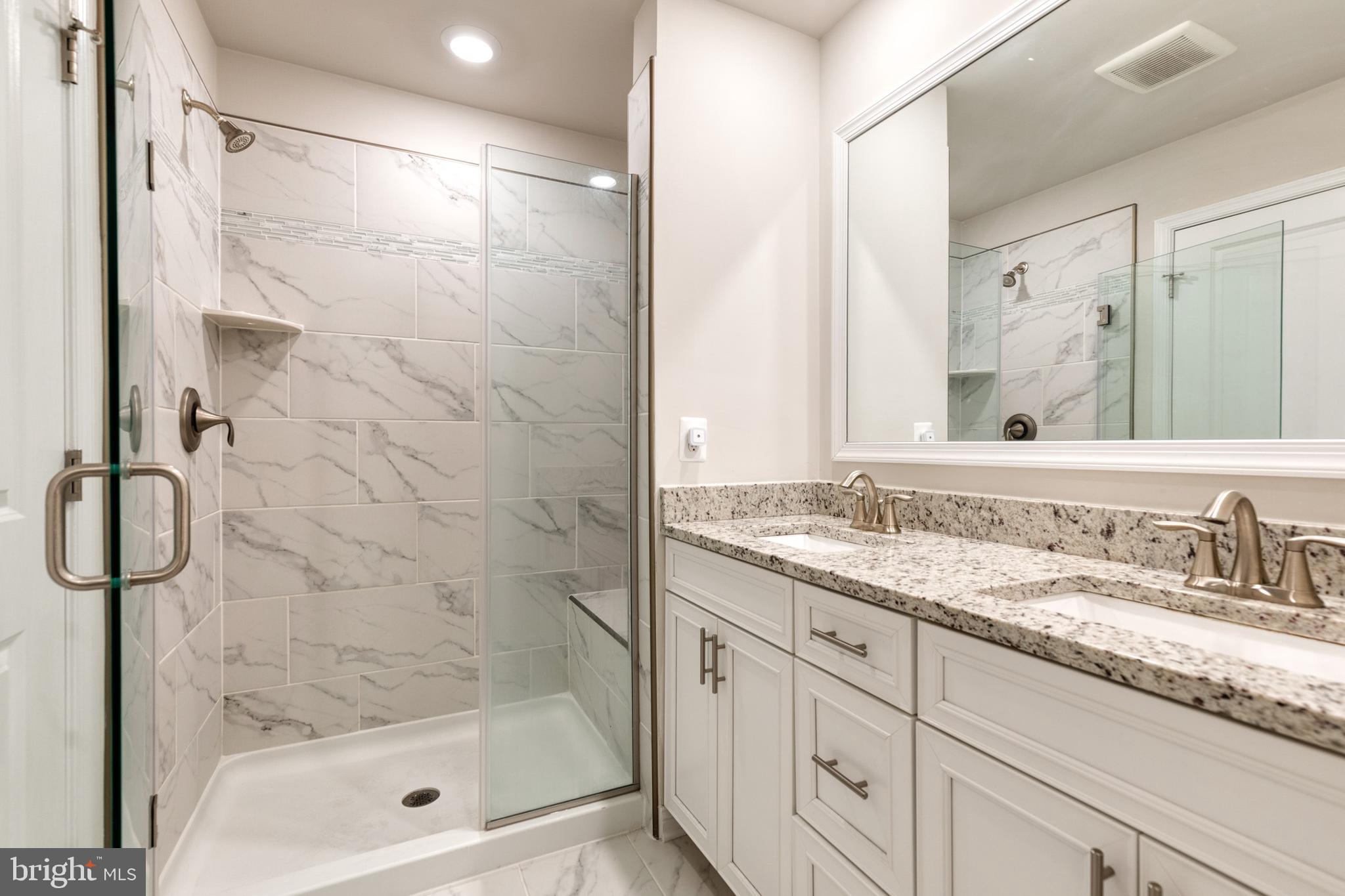 STRAWBRIDGE COMMONS - Residential