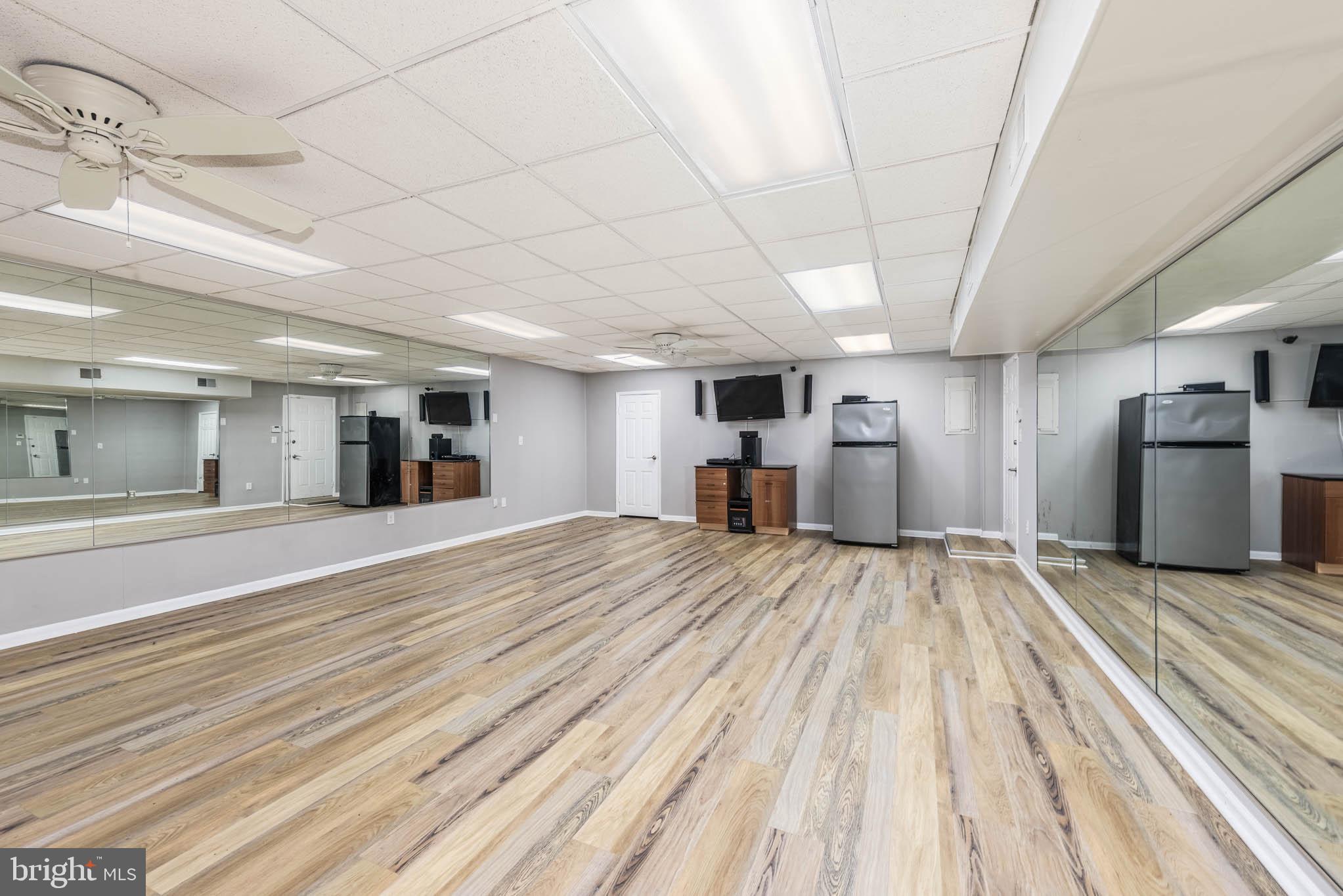 ROSEDALE - Commercial Lease