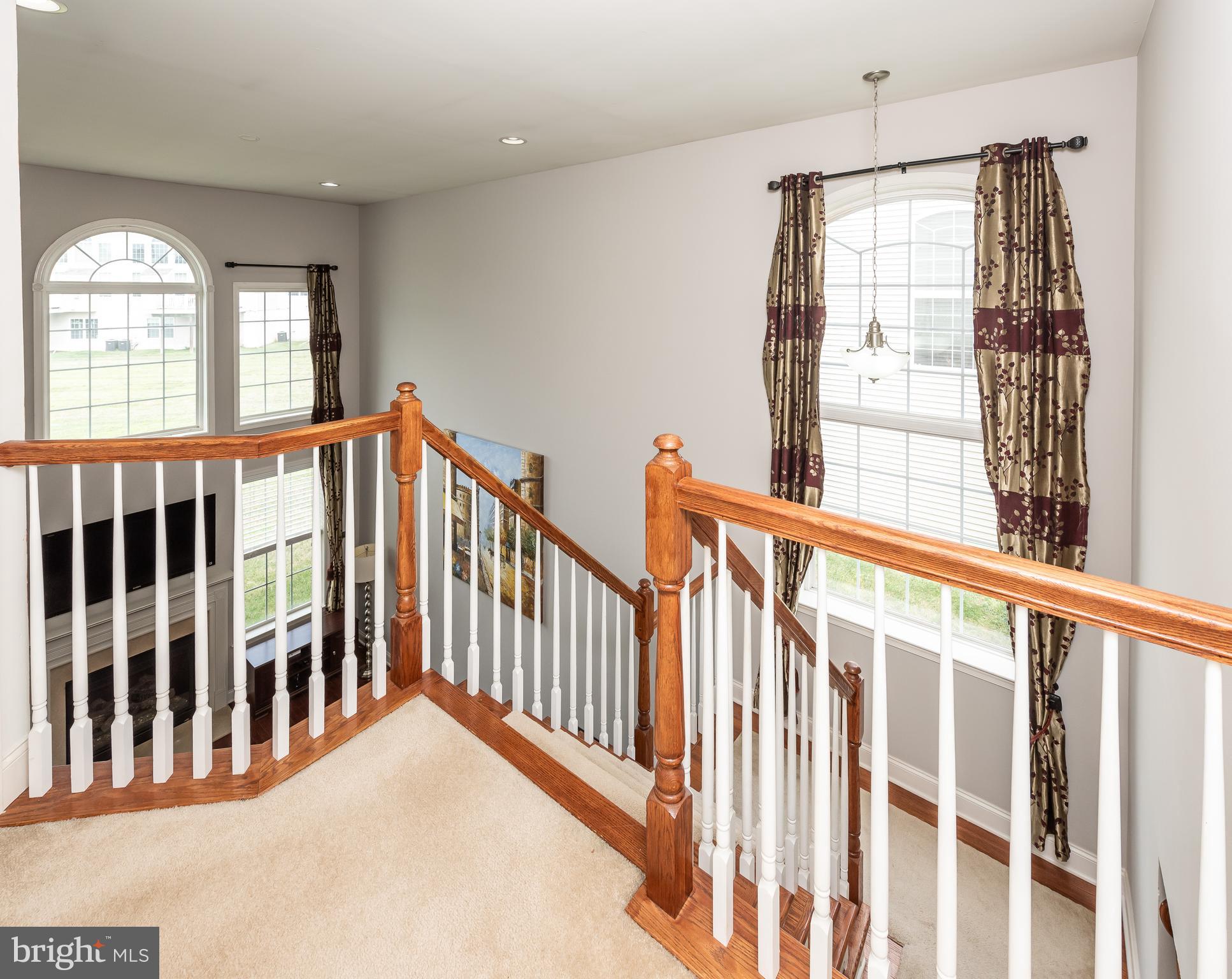 2604 ROCKLEDGE COURT