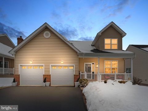 Photo of 2677 Foxglove Lane, PHILADELPHIA, PA 19116 (MLS # PAPH2586024)