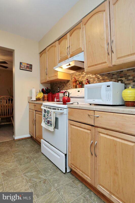 RYON WOODS SUB - Residential