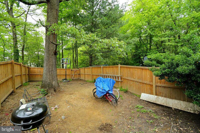 RYON WOODS SUB - Residential