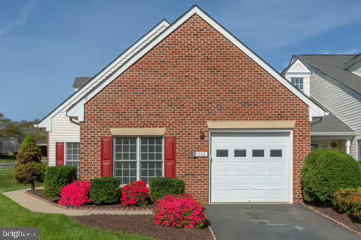 SALEM FIELDS - Residential