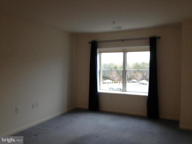 ROUNDWOOD RIDGE - Residential Lease