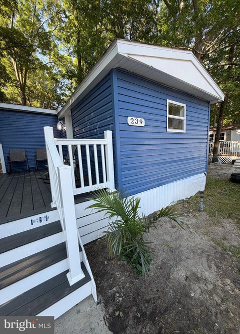 Mobile Home For Sale - 239 Dove Street<br/> SALISBURY, MD 21801