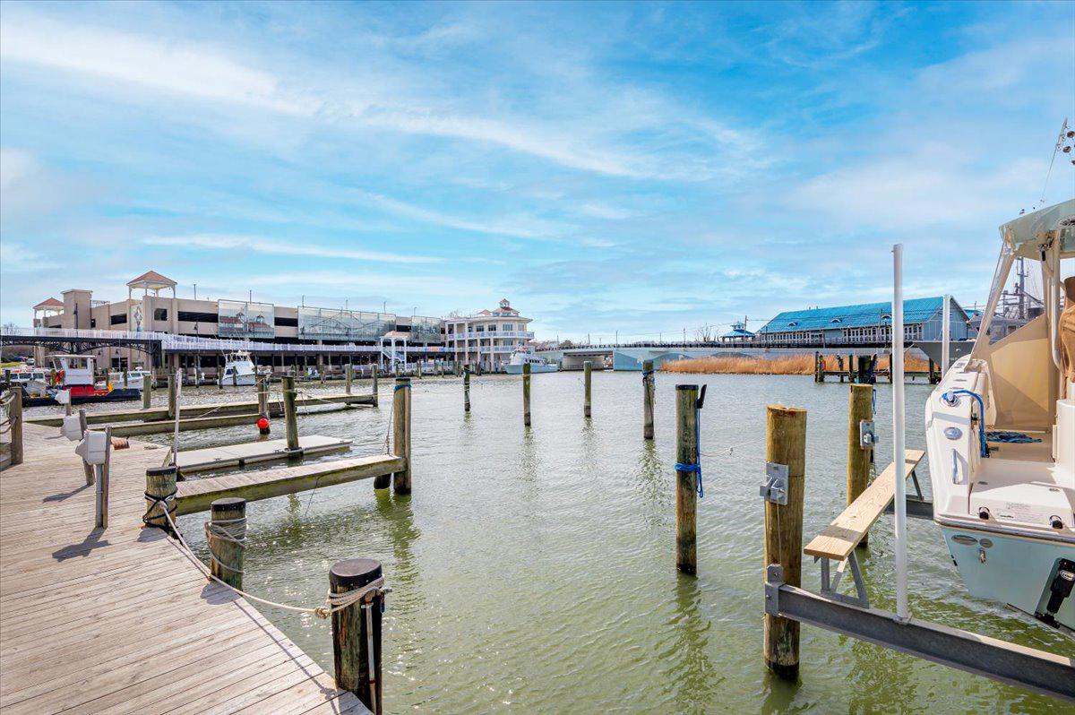 WINDWARD KEY - Residential