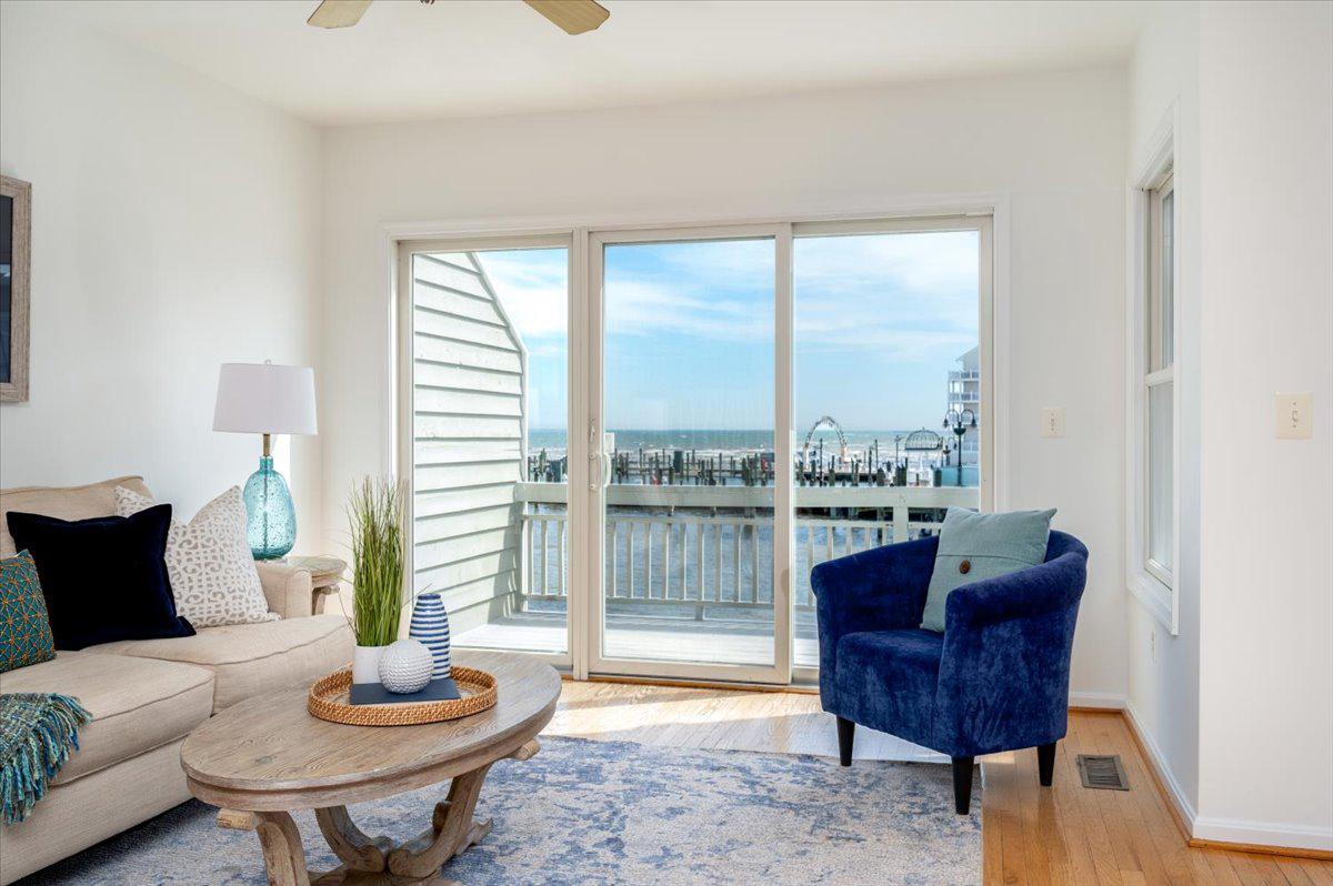 WINDWARD KEY - Residential