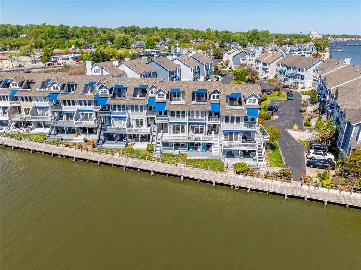 WINDWARD KEY - Residential