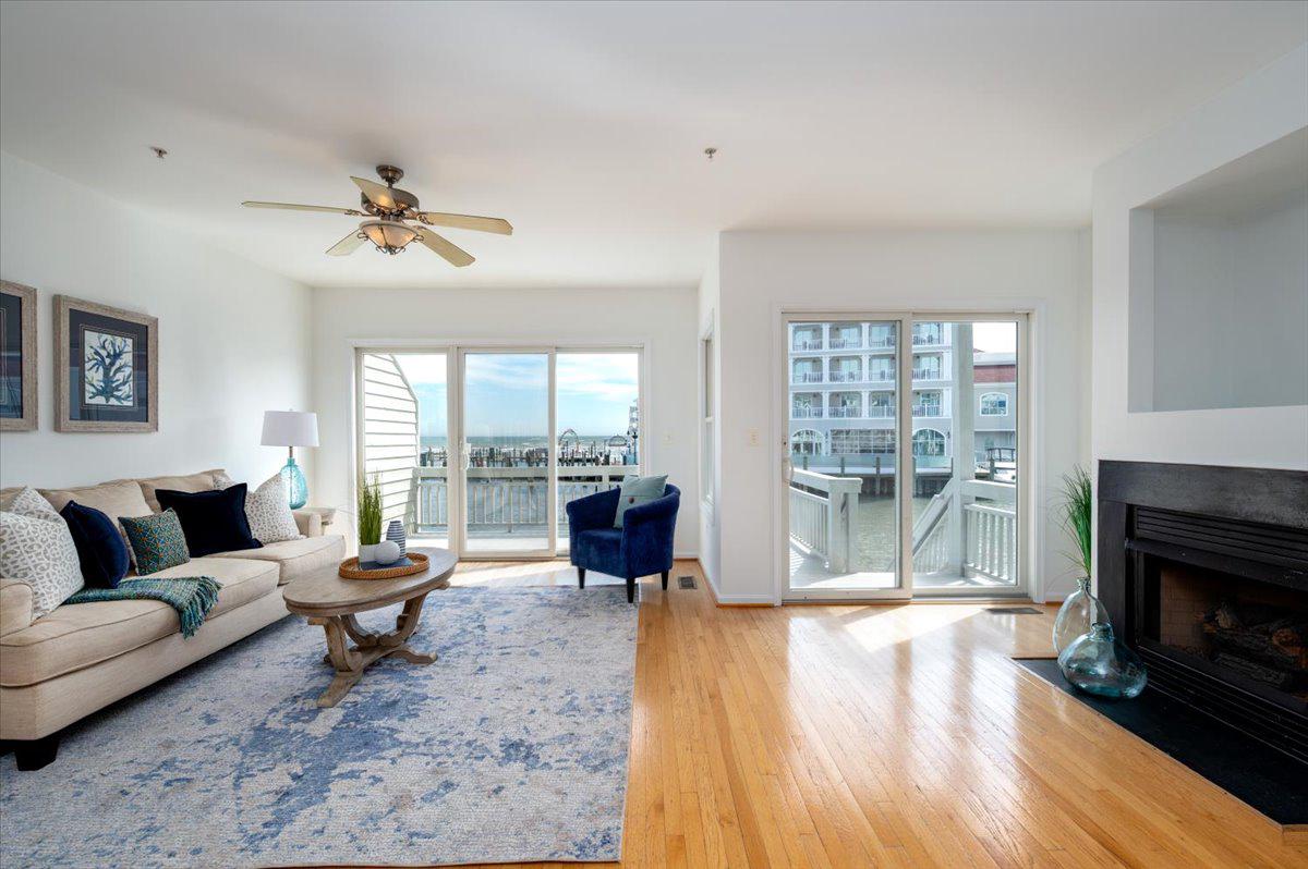 WINDWARD KEY - Residential