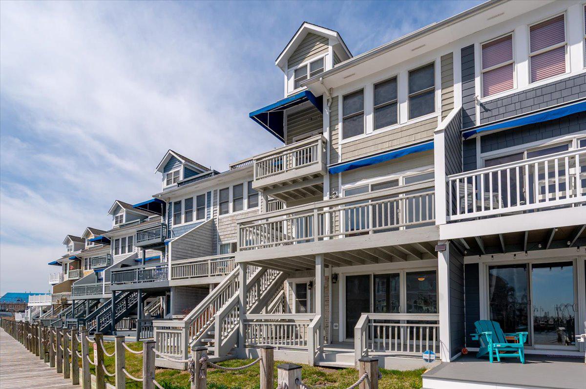 WINDWARD KEY - Residential