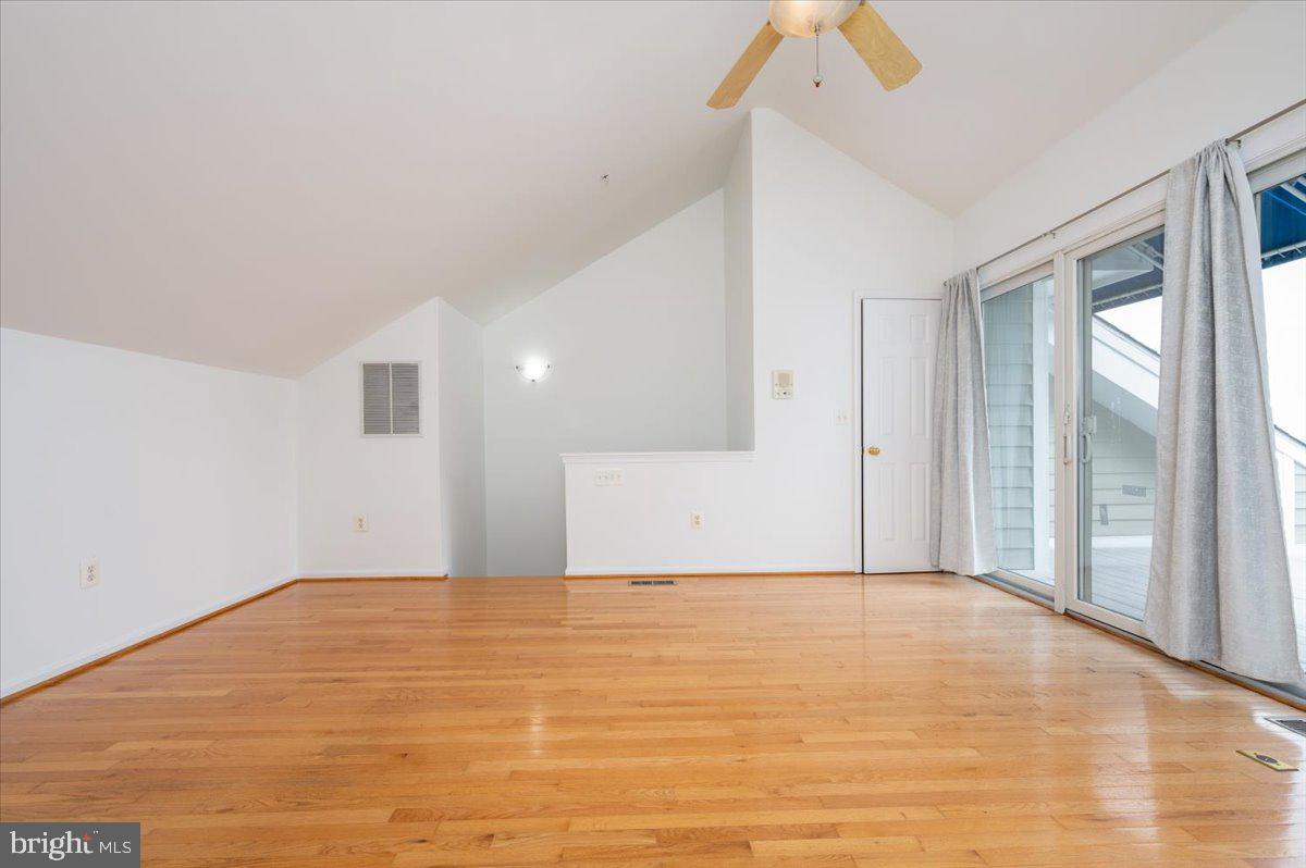 WINDWARD KEY - Residential