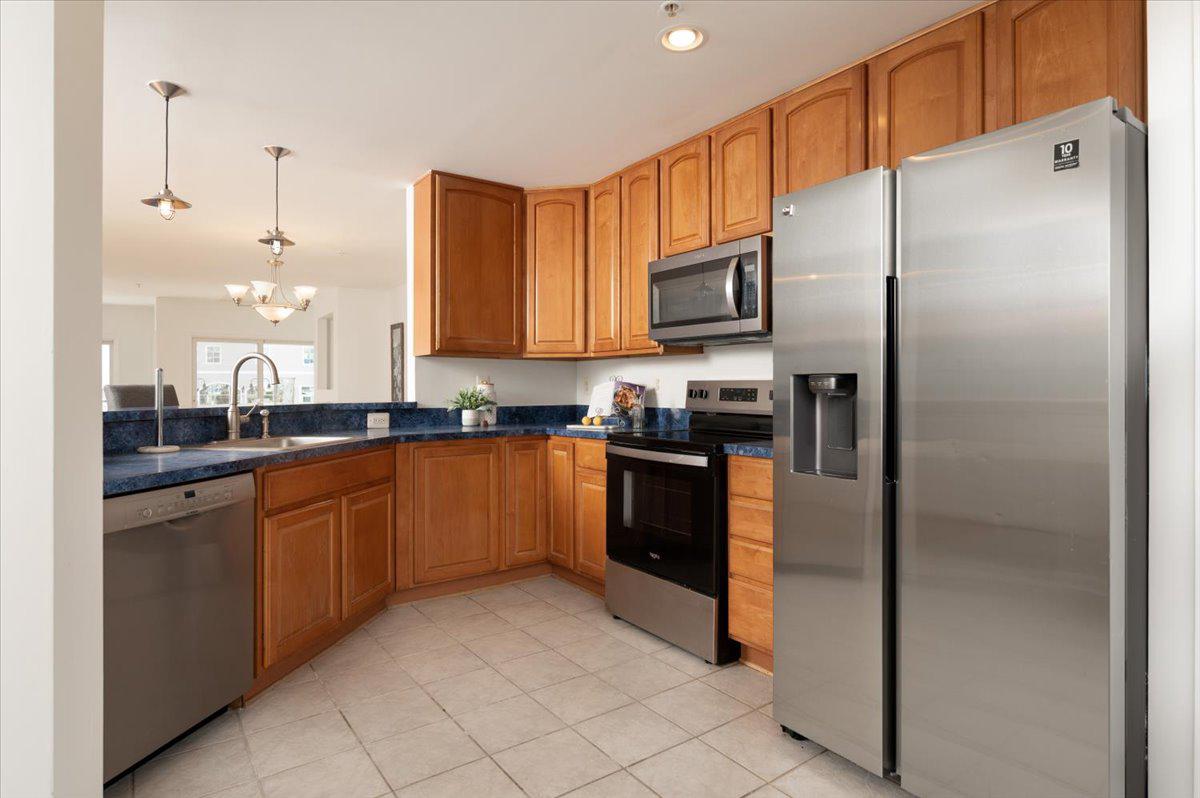 WINDWARD KEY - Residential