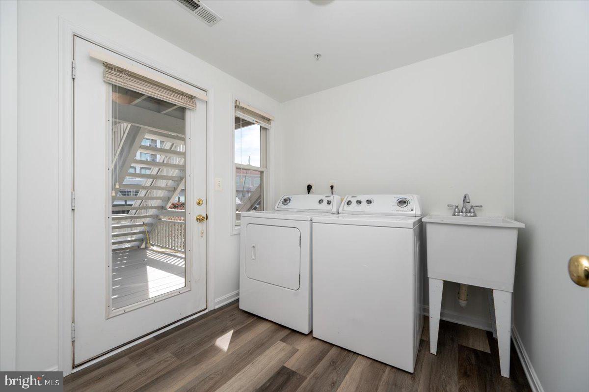 WINDWARD KEY - Residential