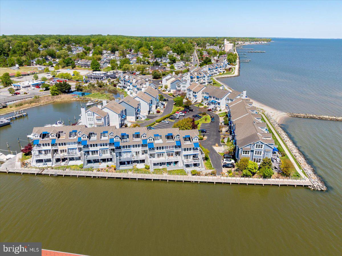 WINDWARD KEY - Residential