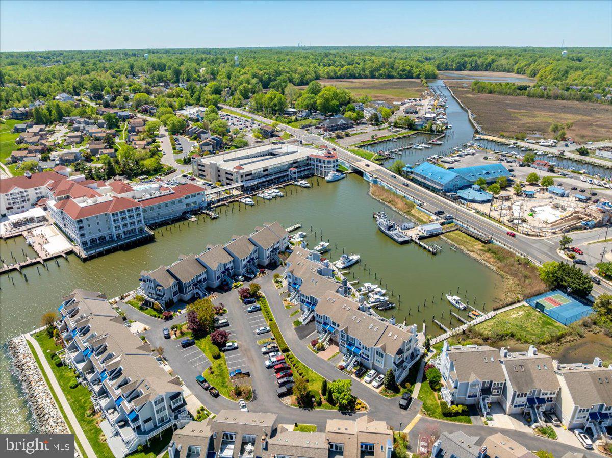 WINDWARD KEY - Residential
