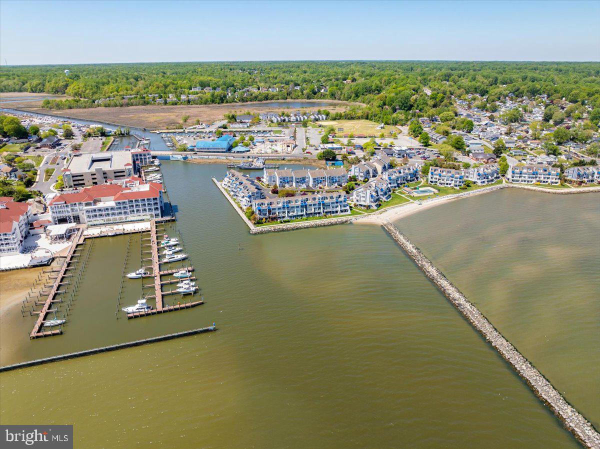 WINDWARD KEY - Residential