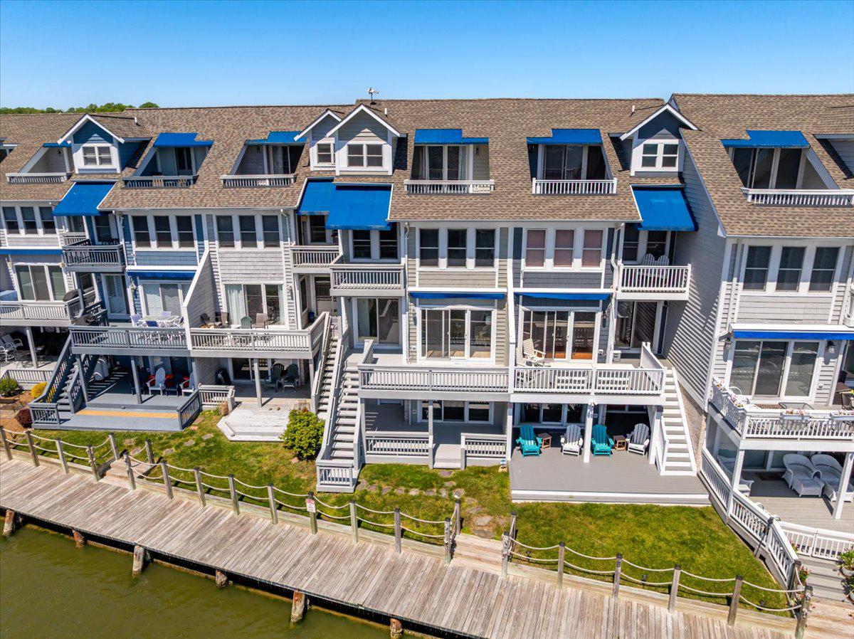 WINDWARD KEY - Residential