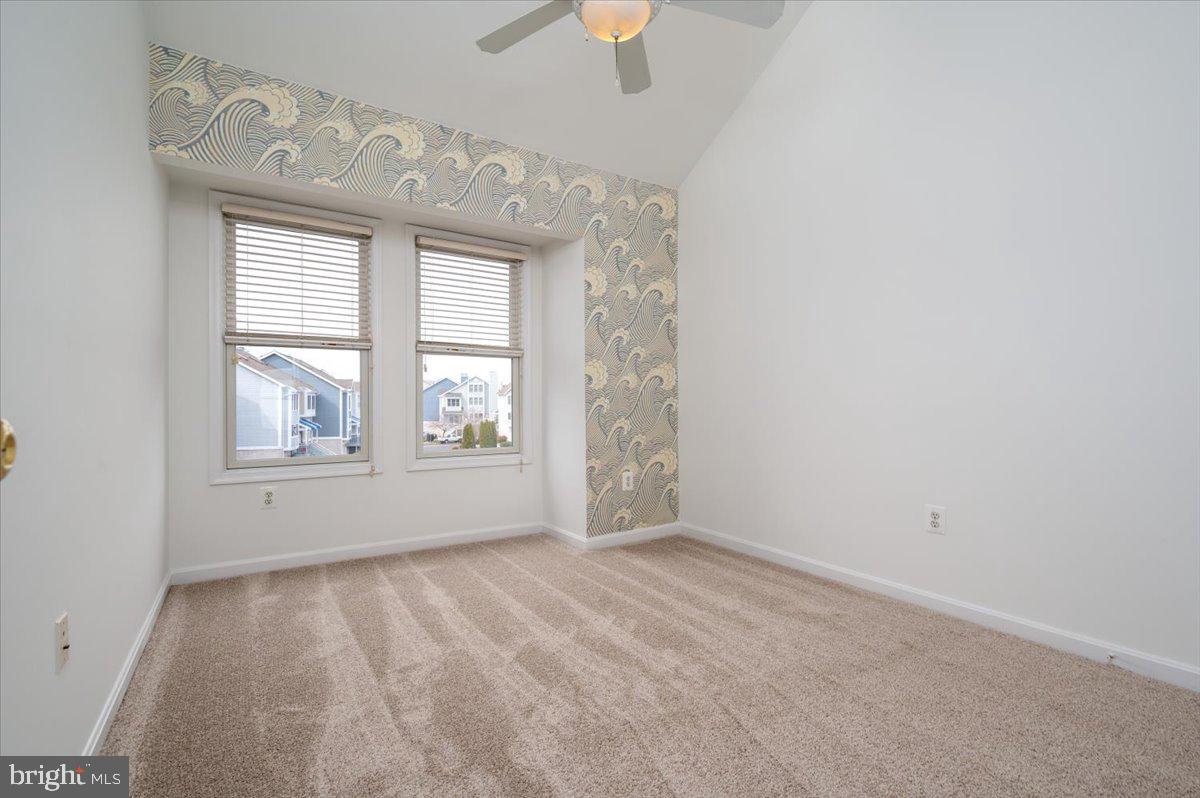 WINDWARD KEY - Residential