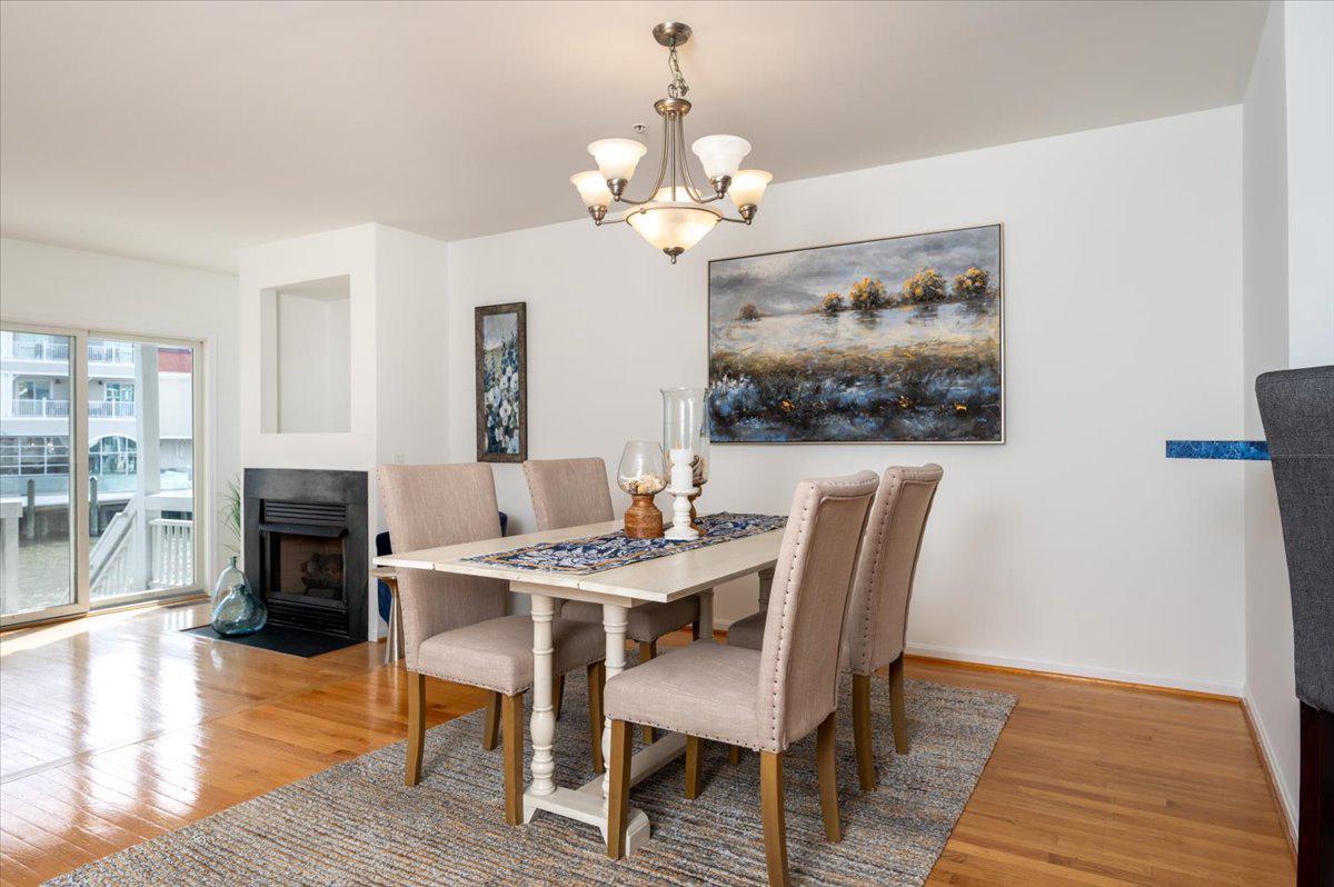 WINDWARD KEY - Residential